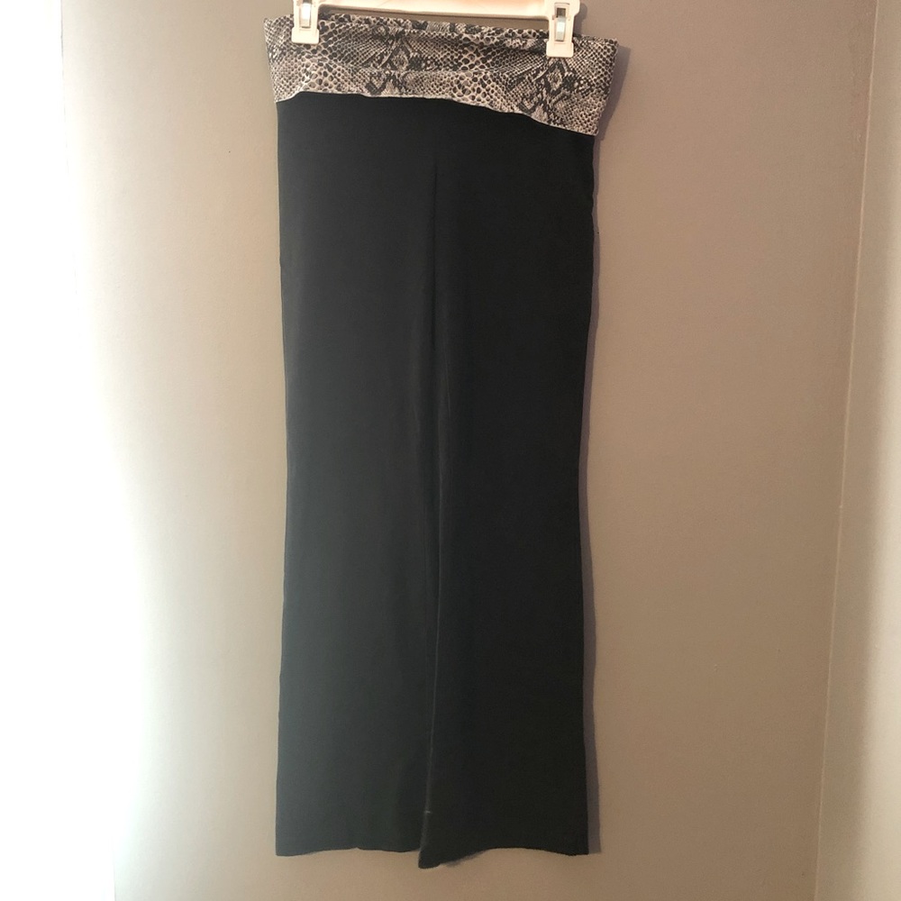 Pink Victoria’s Secret wide leg leggings
